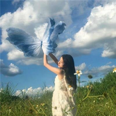 隔壁的吸血鬼美眉